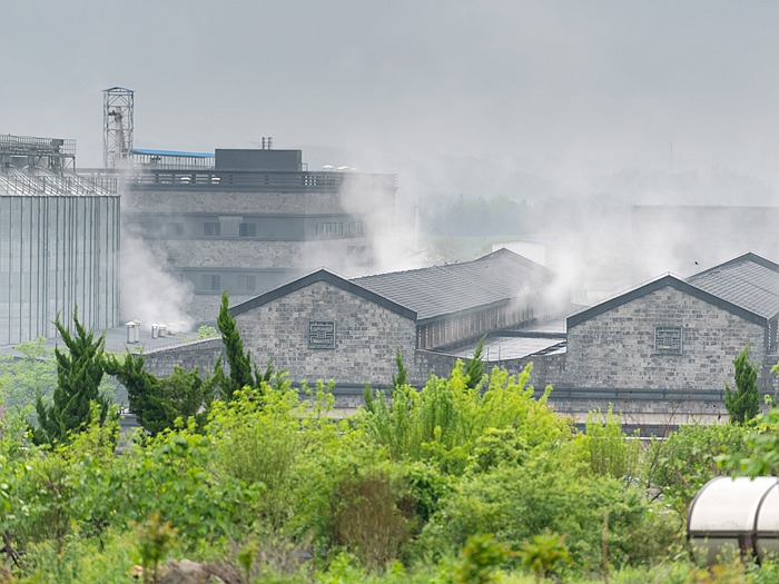 湘窖酒城 - 酱酒车间外景